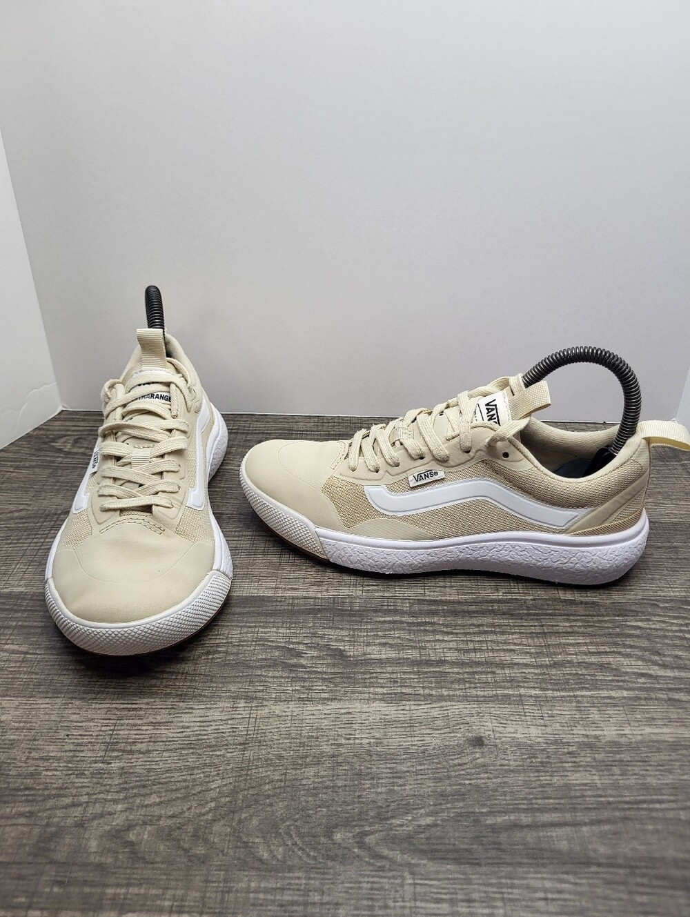 Vans UltraRange Exo Se Beige Cream Sneakers Shoes Women's Size 7